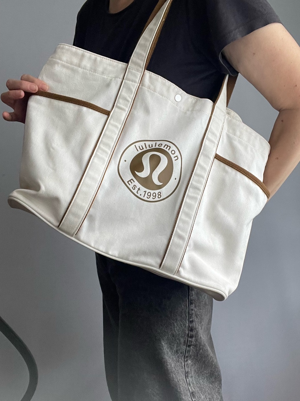 Lululemon Every Day Tote Multi Pocket Canvas Brown Trim